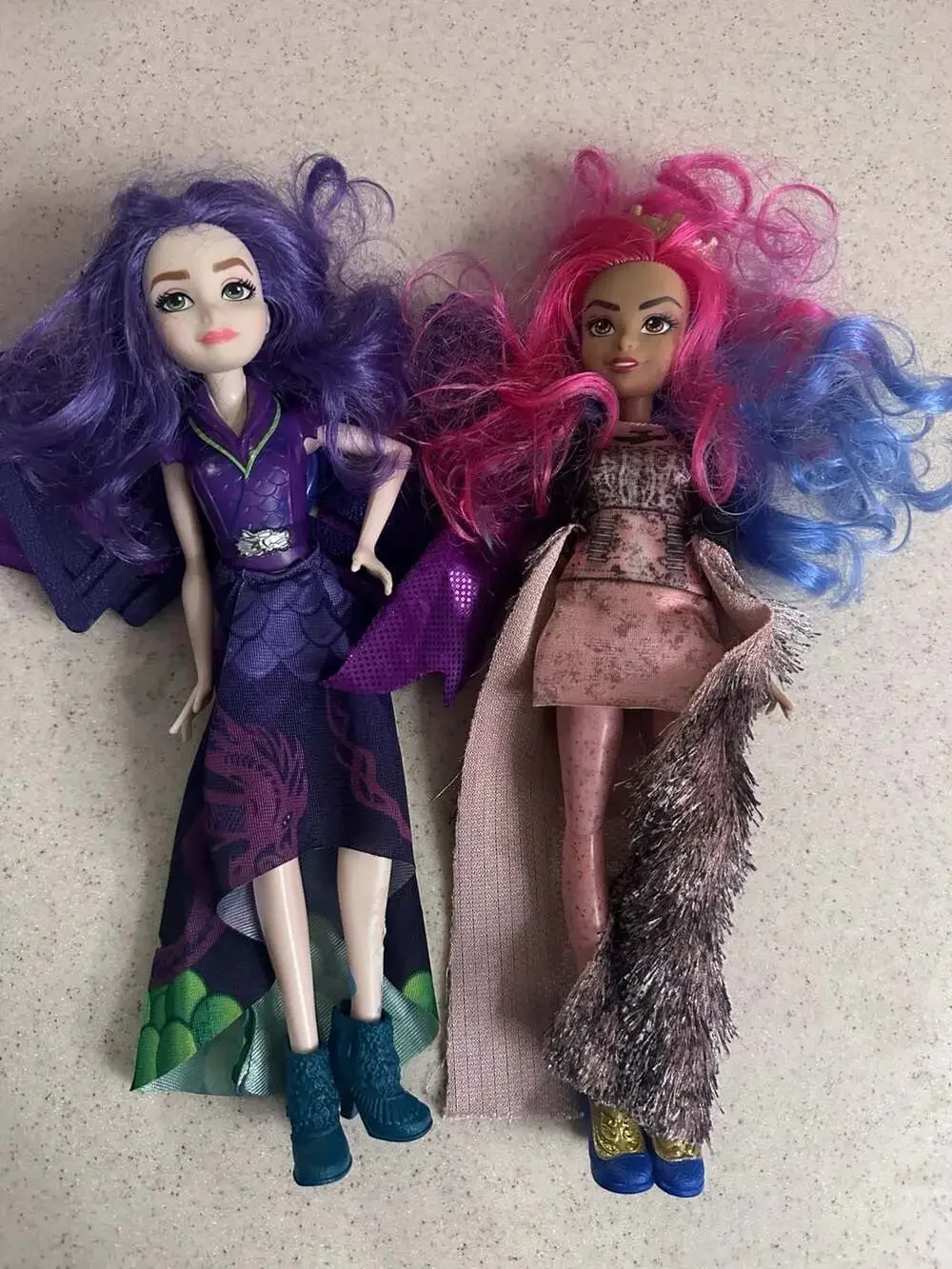 Disney Descendants Mal and Uma 11-Inch Fashion Dolls Set